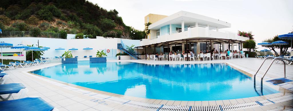 Iris Hotel 阿凡投 外观 照片
