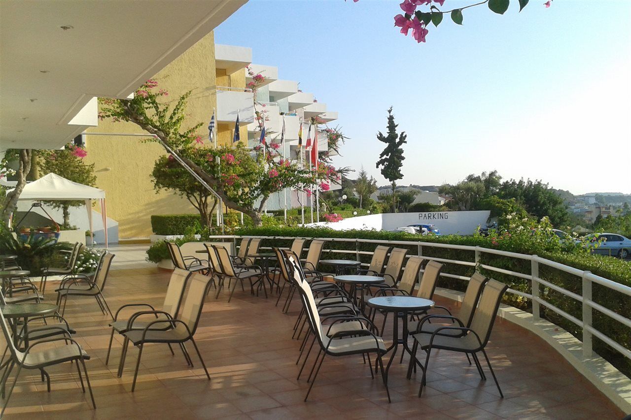 Iris Hotel 阿凡投 外观 照片